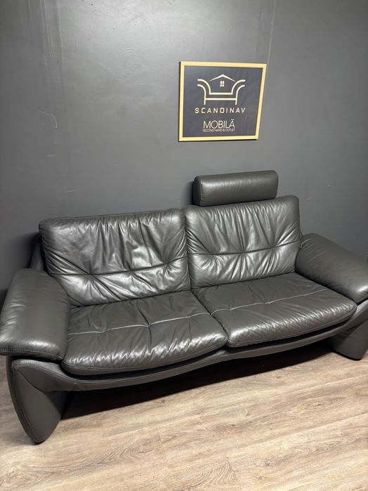 Canapea 2 pers. piele naturala de culoare gri