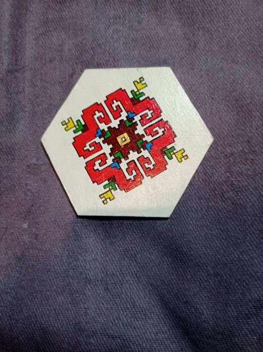 Подложки за чаши с народни мотиви - ръчна изработка