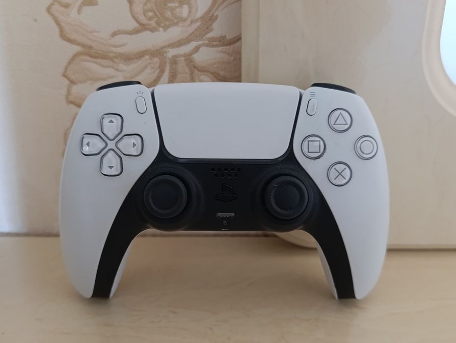 PS5 Джойстик продам!