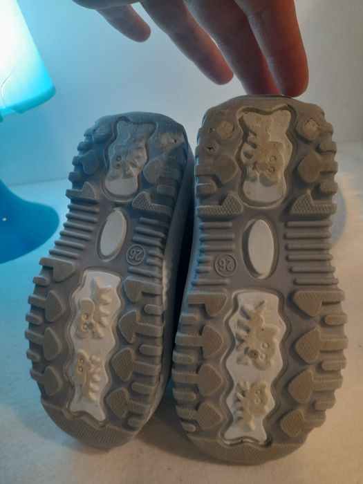 Пантофи за детска градина за момиченце 23 - 24 номер и зимни ботуши