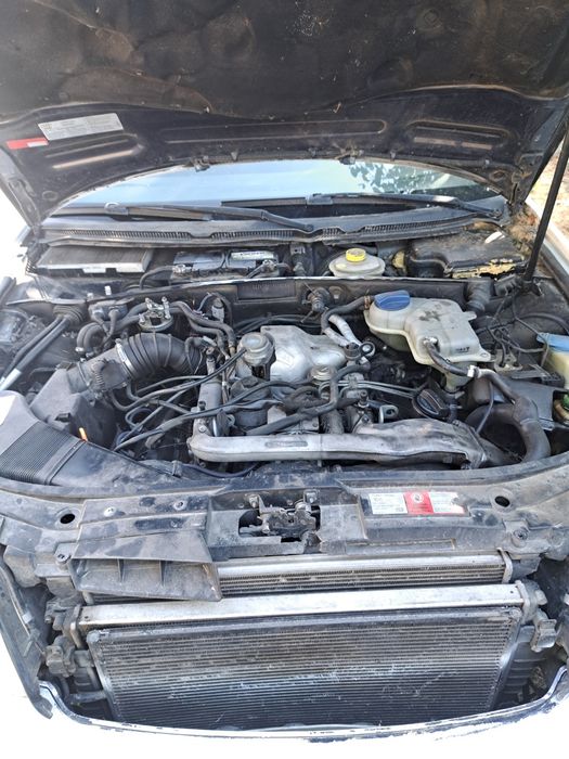 На части  Audi A6 2.5 180 кс