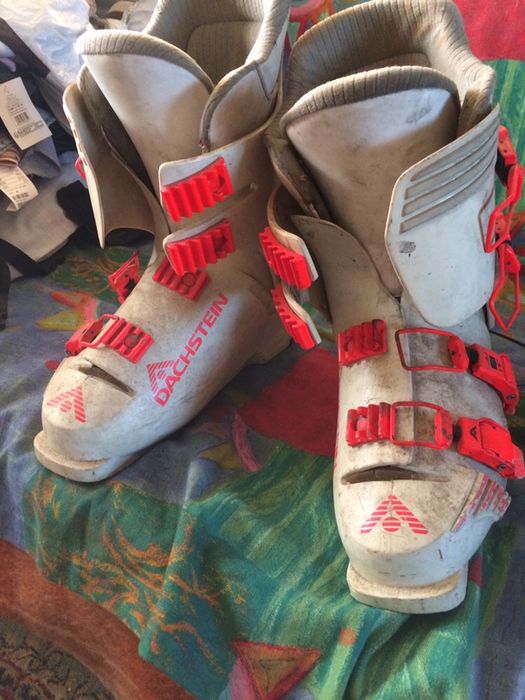 Clăpari mărimea 41