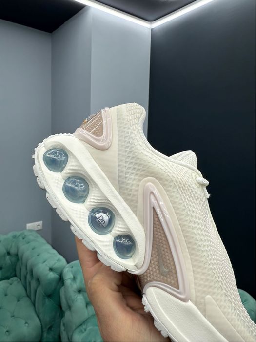 Nike Air Max DN white
