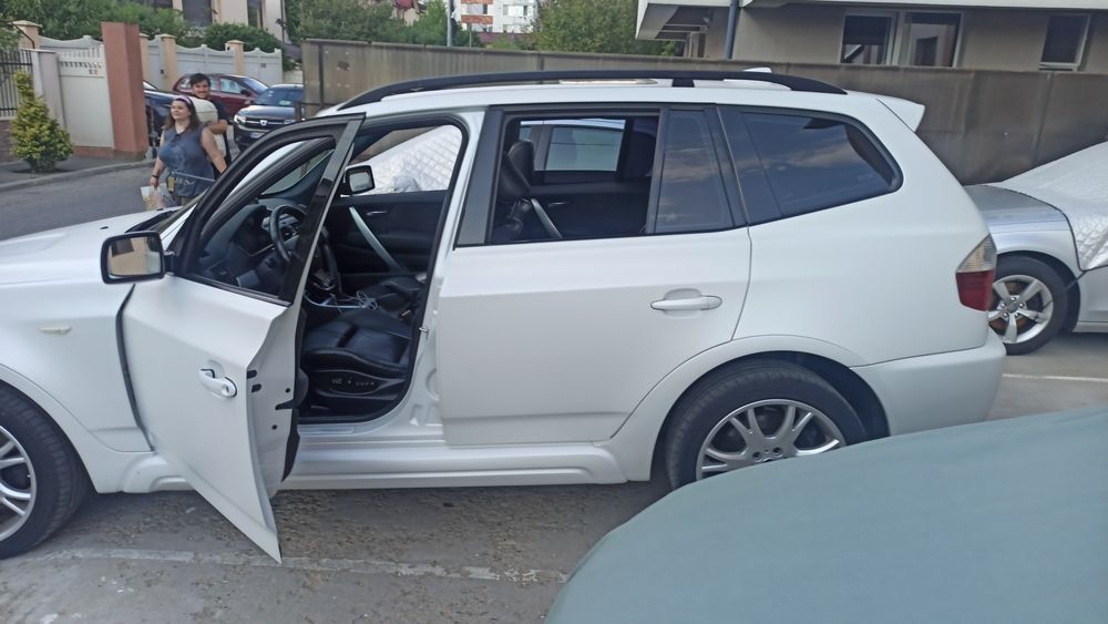 Vând Bmw X3 e 83