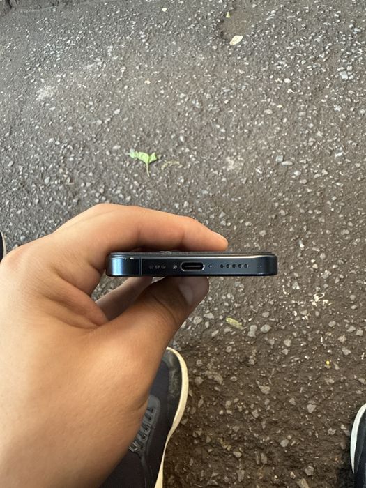 Продам IPhone 15 pro