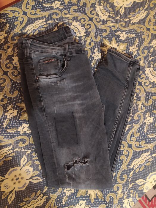 Мъжки  ефектни дънки