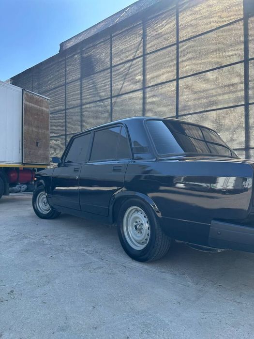 Vaz 2107 sotiladi.holati ideal