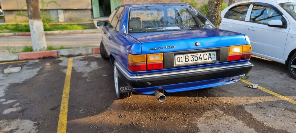 Ауди 100 с3 1,8 мотор карбюратот