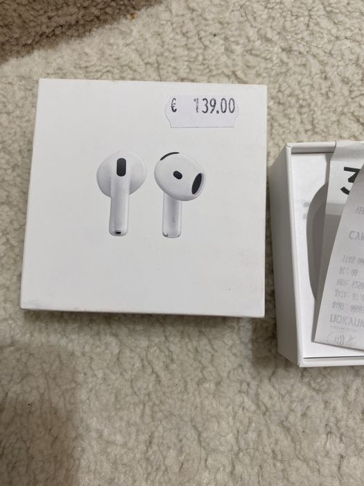 Слушалки AirPode4
