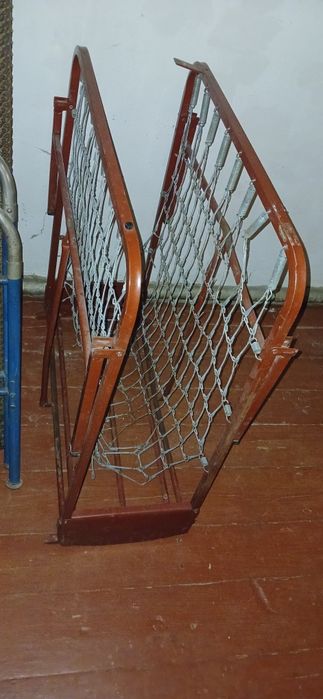 Кровать, продаем