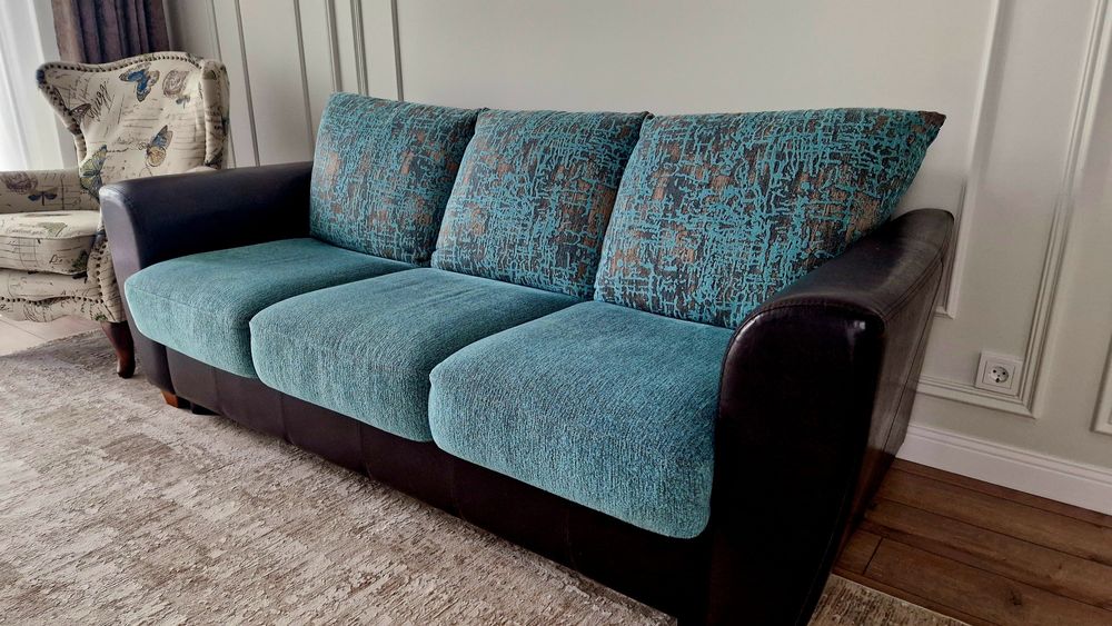 Диван-кровать кожаный