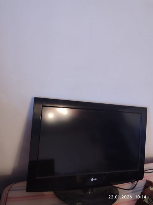 Телевизор маленький