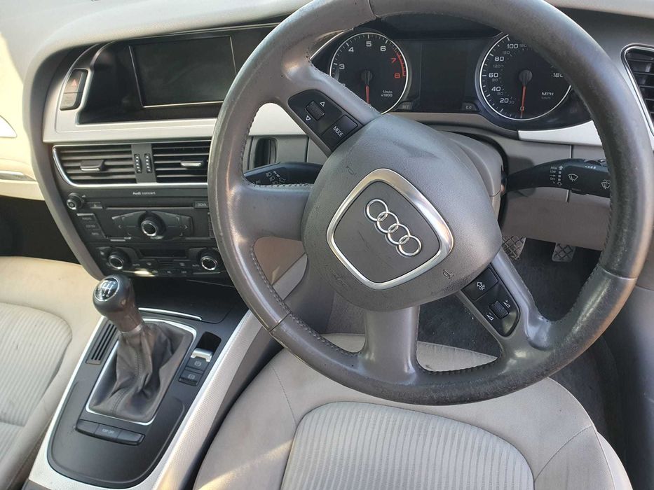Dezmembrez Audi A4 B8 1.8 TFSI 2008