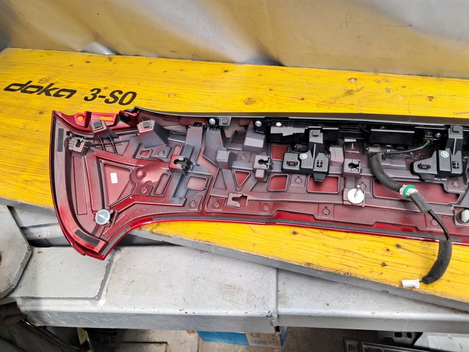 Споилер стоп задна врата Mazda CX60