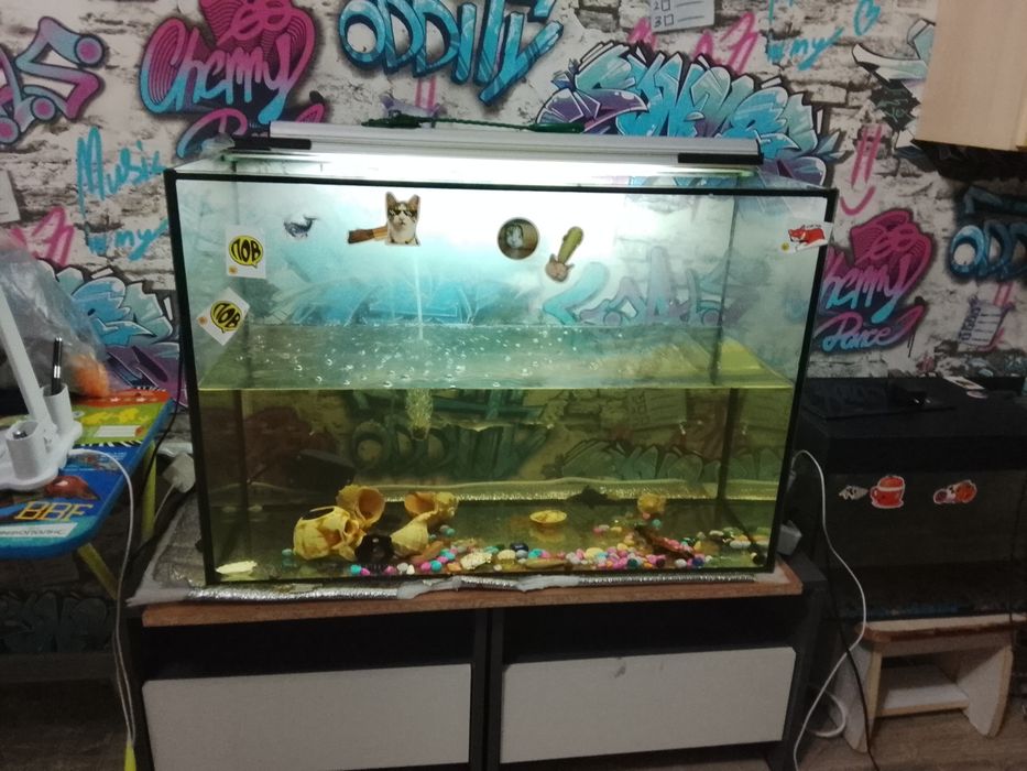 Продам аквариум 150л