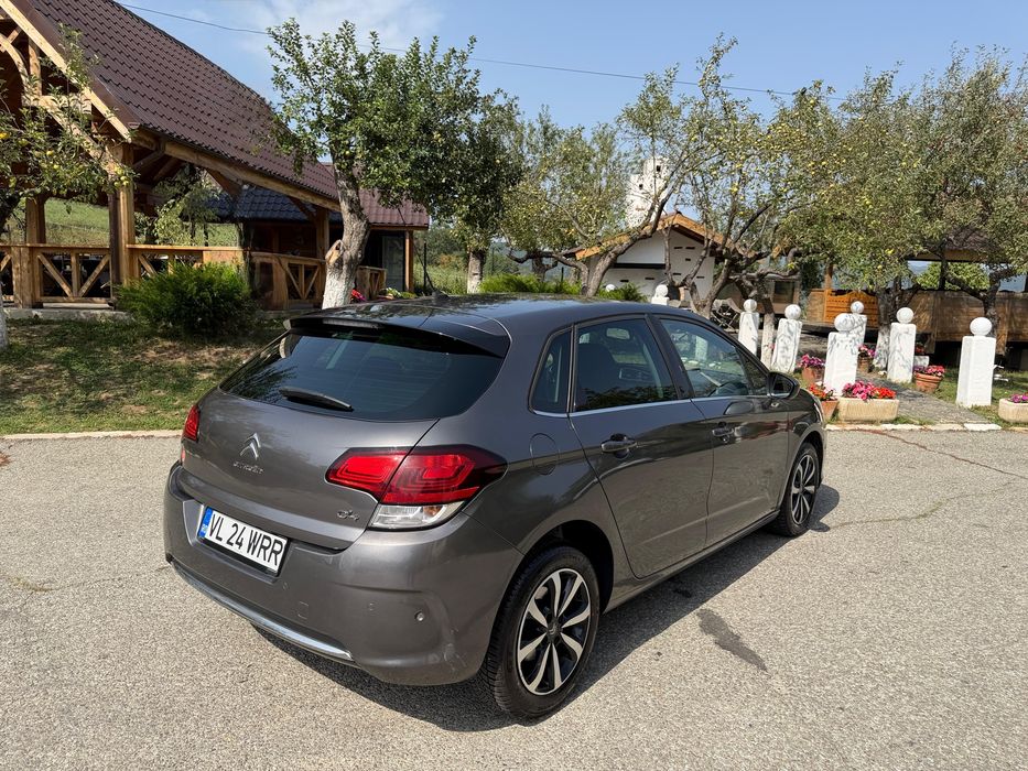 Citroën C4 1.2 THP - 130 CP - CarPlay - LED