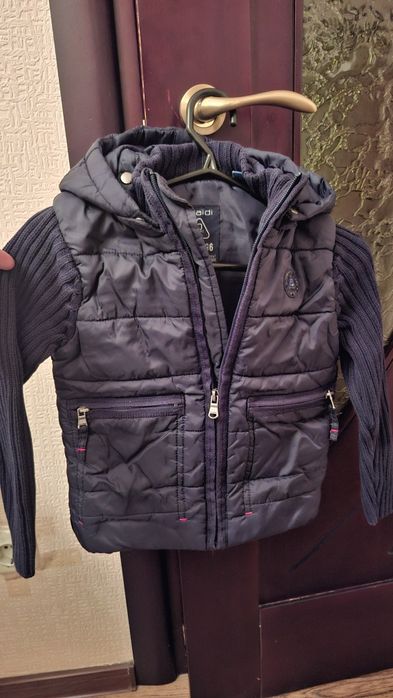 Продам детские куртки