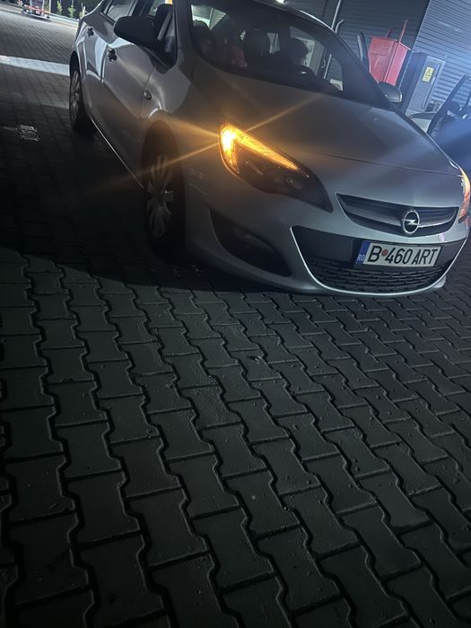 OPEL Astra 2016