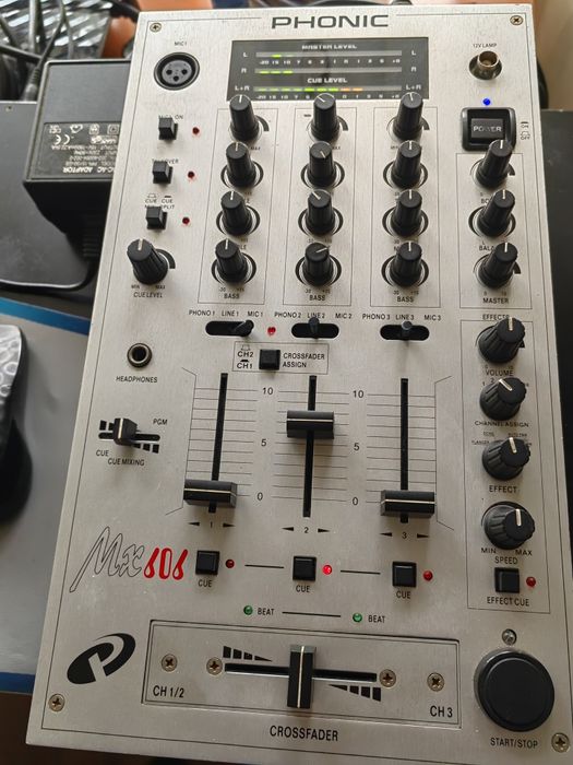 Мишпулт Phonic Mx 606.