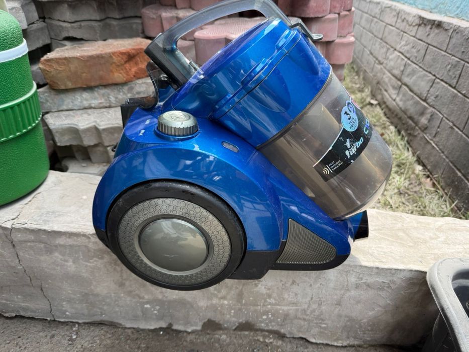 Срочно продам Пылесос