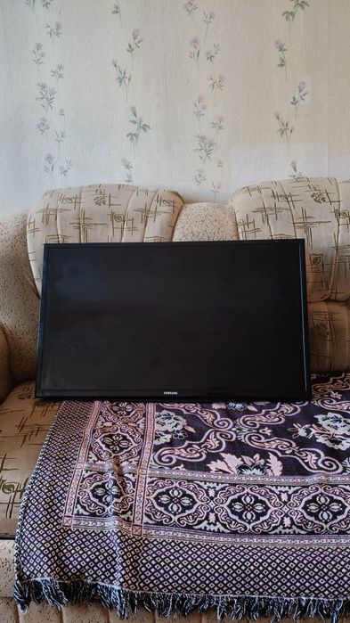 Телевизор samsung