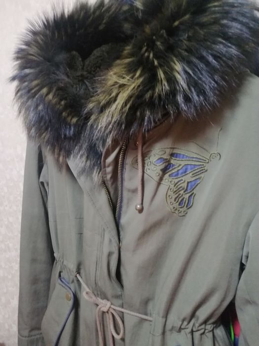 Продам женскую парку