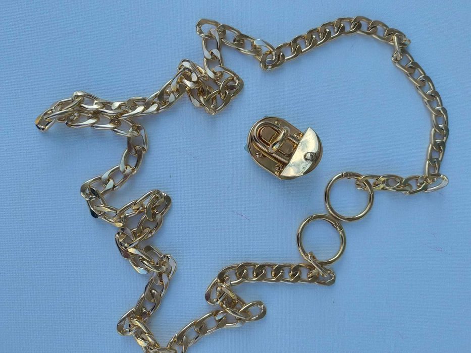 Комплект синджир,закопчалка халки цена 3.30 евро /6.45 лв