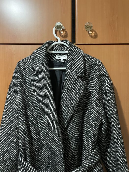 Дамско палто от вълна Edited