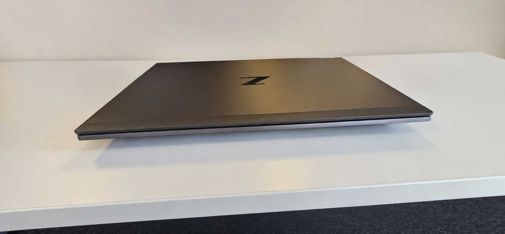 Laptop HP ZBook Fury G8 – Performanță de Top, Intel Core i7, 32GB RAM, Workstation Profesional