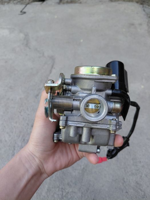 Продам карбюратор на скутер