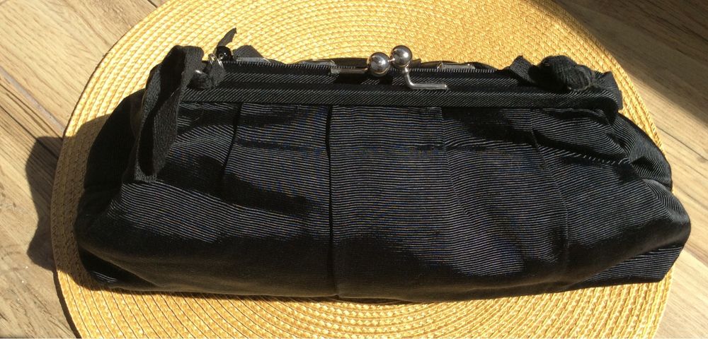 OASIS Оригинална Дамска Чанта с Кристали