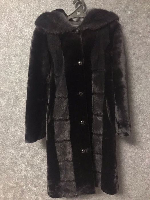 Продам Шубу мутон