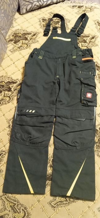 Продам комбинезон  для мальчика