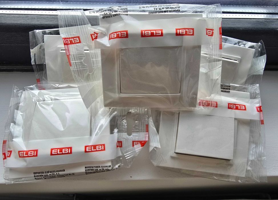 Prize si intrerupatoare Elbi