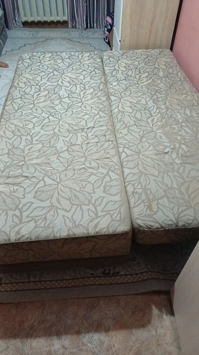 Продам диван книжка