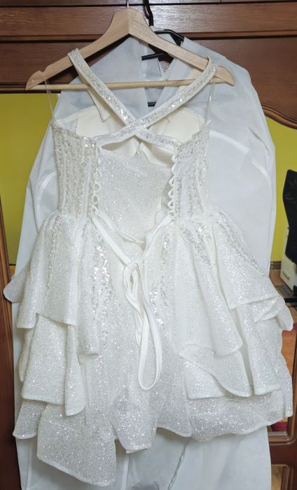 Rochie scurtă de mireasă