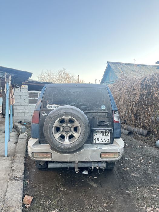 Ниссан мистрал срочно