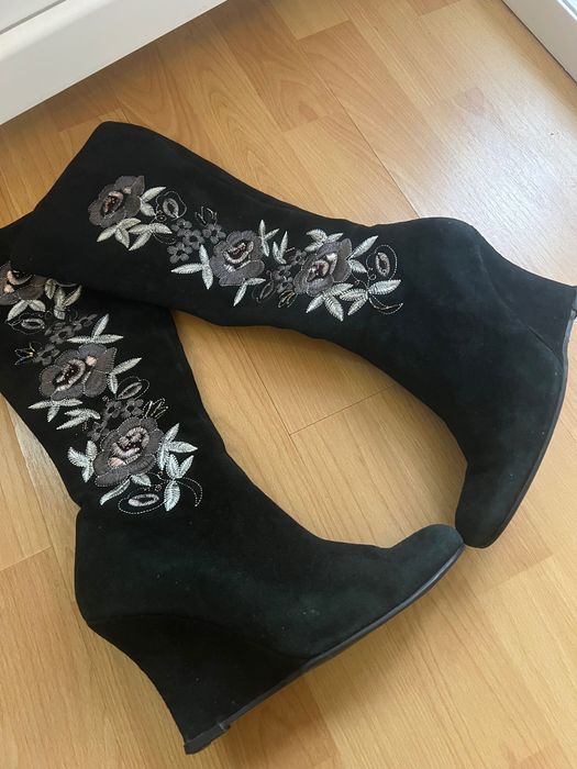 Дамски ботуши с цип