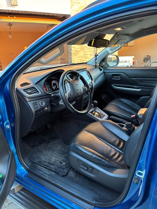 Vând Mitsubishi L200