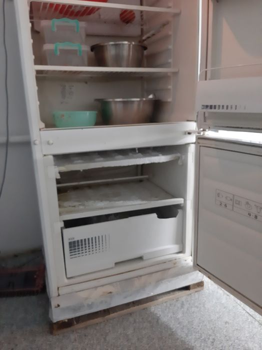 Холадилник сатылады