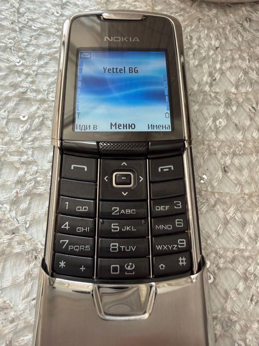 Nokia 8800 чисто нова