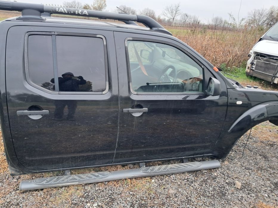 Usa macara geam Nissan navara d40