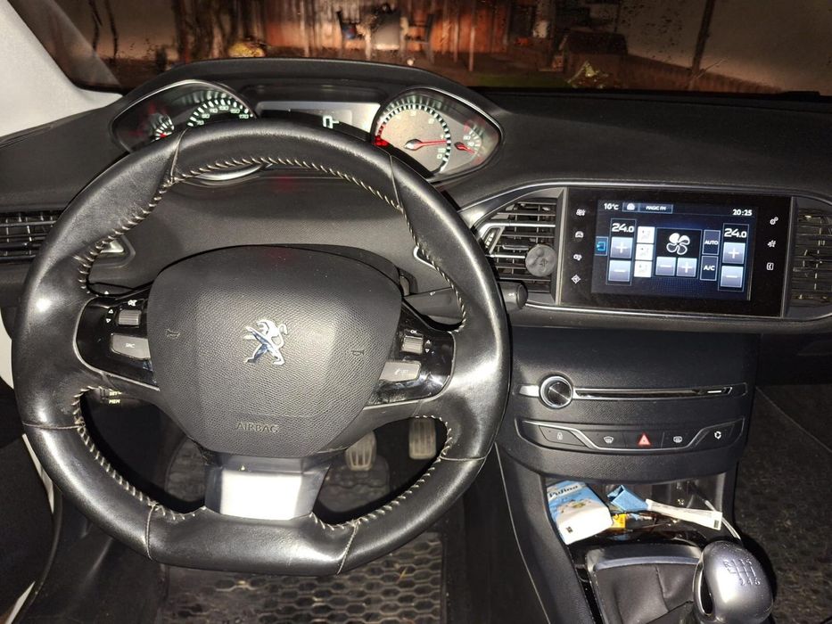 Vând Peugeot 308 1.6 Hdi