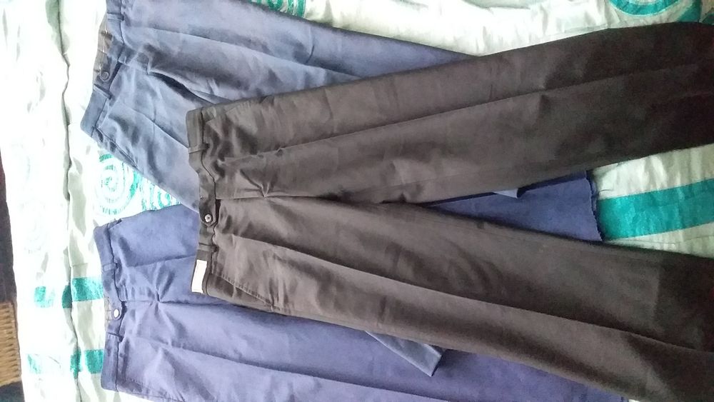 Брюки школьные на 8-10 лет