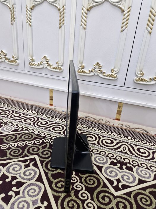 Монитор LG 22 дйюм