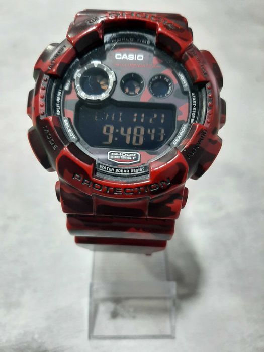 Часовник Casio G-Shock GD-120CM-5ER