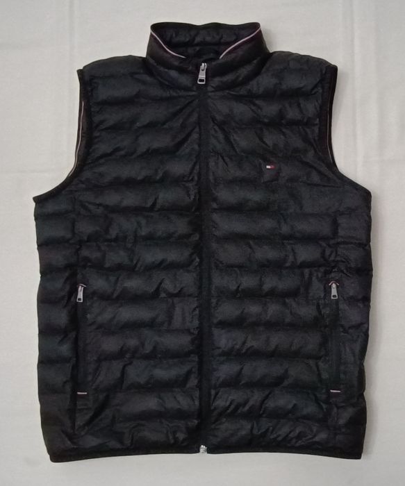 Tommy Hilfiger Vest оригинален елек M топла черна грейка