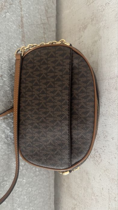 Сумка от Michael Kors кросс боди