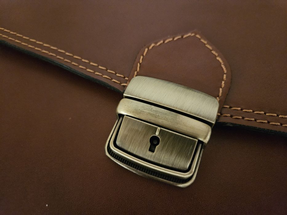 Servieta laptop / geanta piele laptop noua!