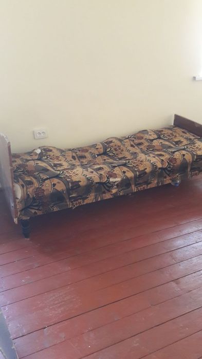 Продажа мебели и собаки